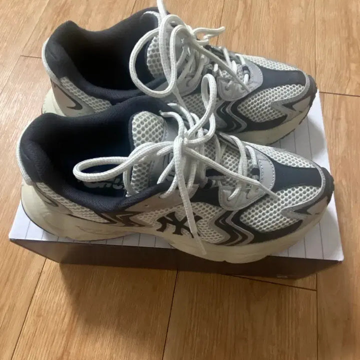 [BUNJANG] MLB Sneakers / 운동화