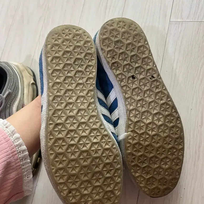 [BUNJANG] Adidas Gazelle Blue Sneakers / 아디다스 가젤 블루 운동화 225