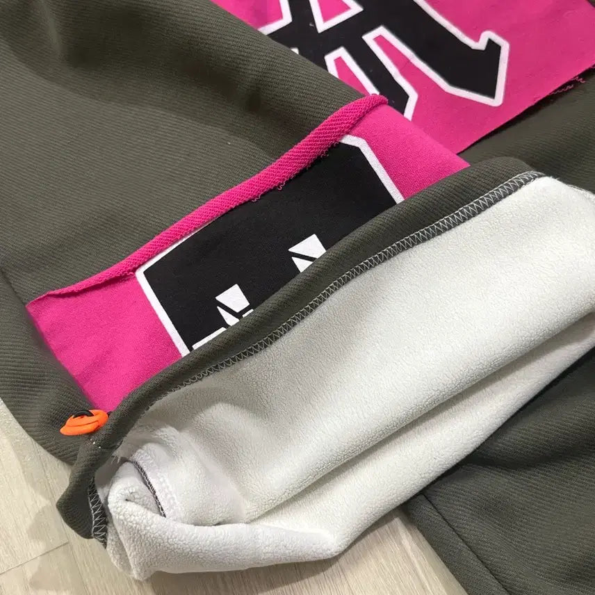 [BUNJANG] Mickey Mouse Khaki Hoodie and Pants Set / 고퀄 미키 후드집업+바지 세트(카키색)