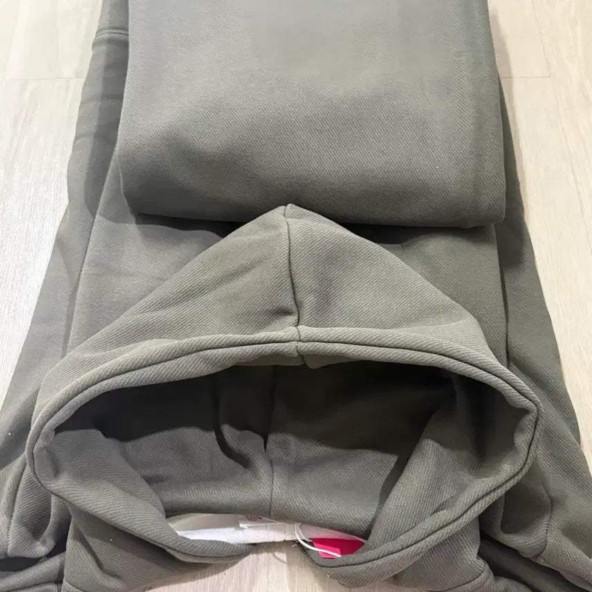 [BUNJANG] Mickey Mouse Khaki Hoodie and Pants Set / 고퀄 미키 후드집업+바지 세트(카키색)