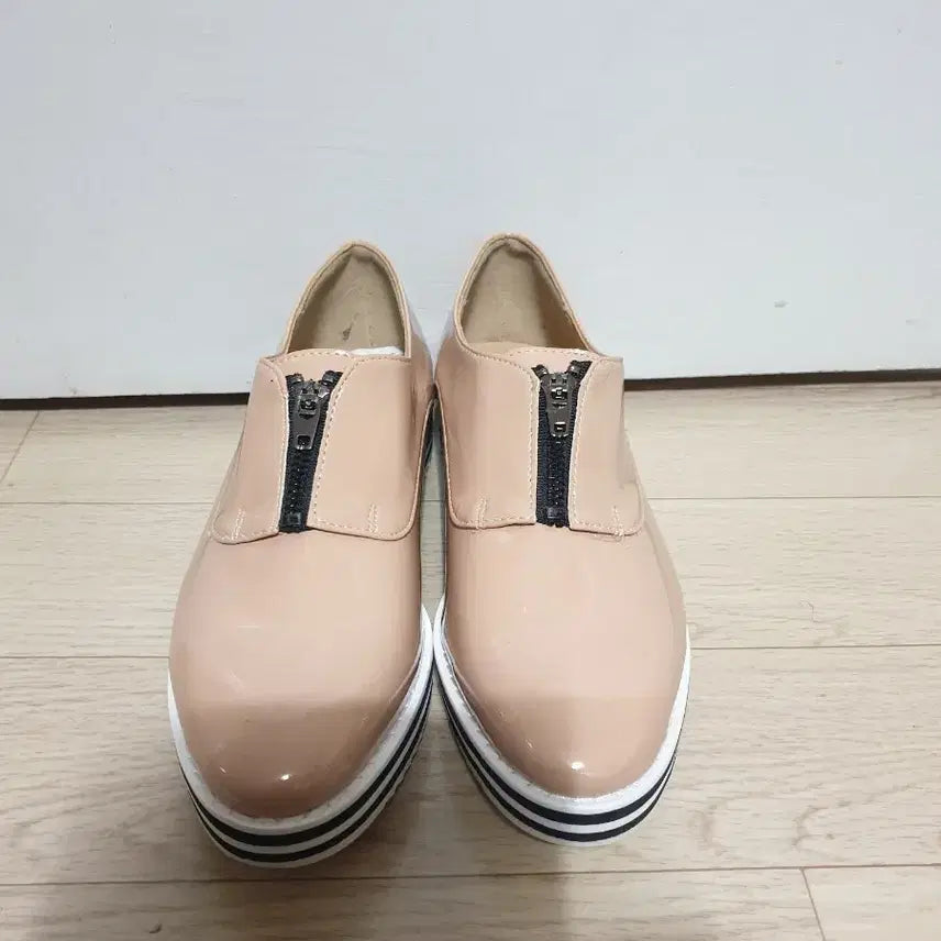 [BUNJANG] Breal Beige Zipper Loafers (235) / BREAL베이지색 지퍼 로퍼 단화 235 새상품