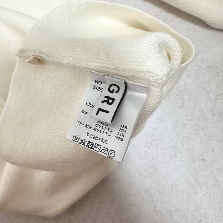 [BUNJANG] GRL Knit and Skirt Bundle Set / 일괄) GRL 그레일 니트 스커트 양산형 지뢰계 양지뢰 통굽 스나계