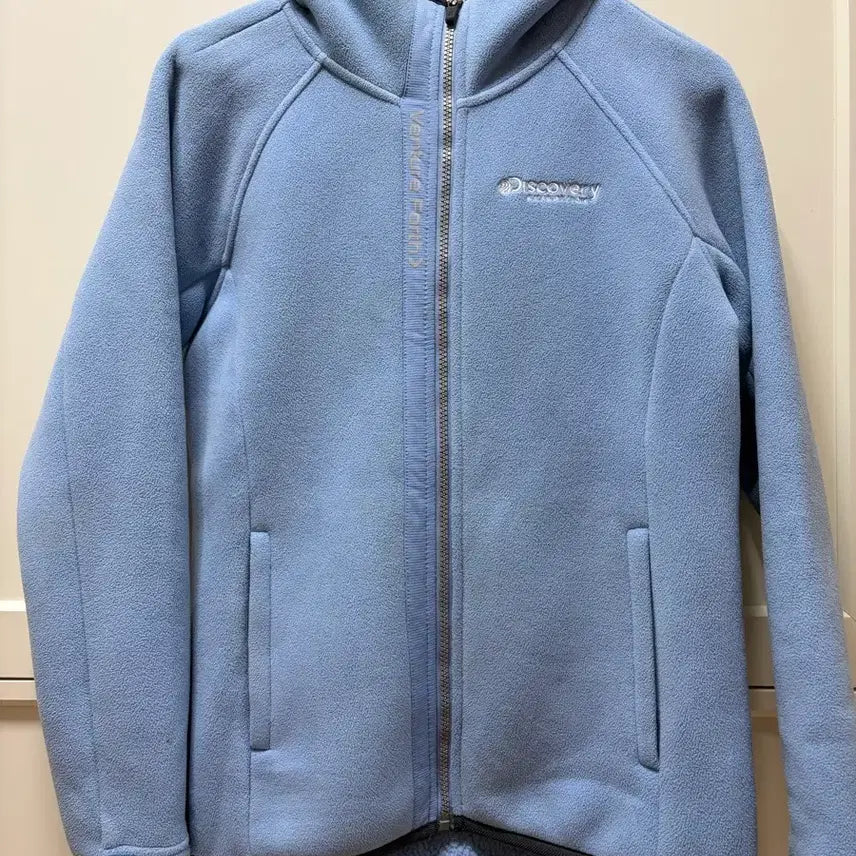 [BUNJANG] Discovery Fleece Zip-Up Jacket / 디스커버리 하늘색 기모 후리스 집업
