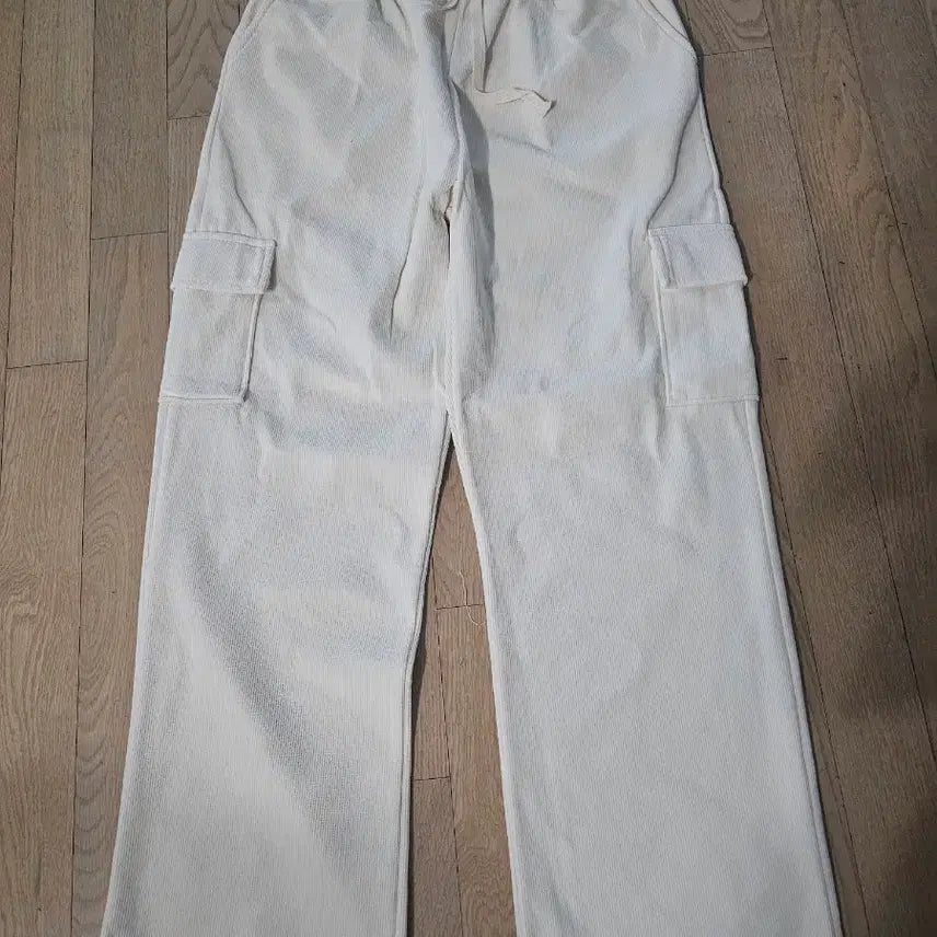 [BUNJANG] Ivory Ribbed Cargo Training Pants / 여성//아이보리 골지와이드 카고//택F