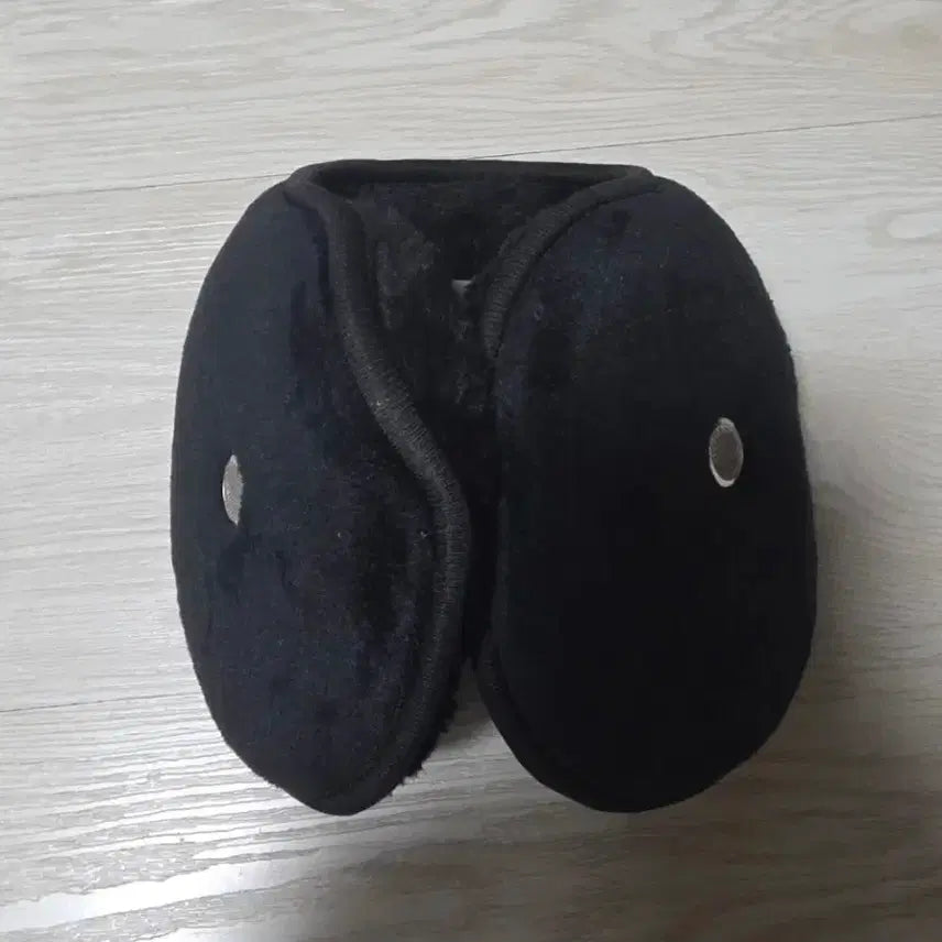 [BUNJANG] Black Fur Earmuffs / 검정색 털 귀마개입니다