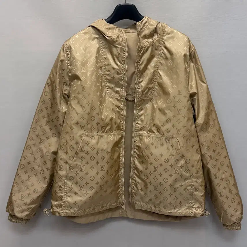 [BUNJANG] Louis Vuitton Monogram Reversible Windbreaker Jacket / 루이비통 LV 모노그램 리버서블 윈드 브레이커 자켓 ( 105~110 )