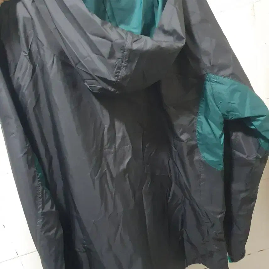 [BUNJANG] Puma Daily Paper Collaboration Windbreaker Jacket (M) / 푸마 데일리페이퍼 콜라보 바람막이 자켓m