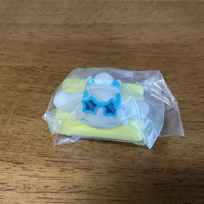 [BUNJANG] Sanrio Swimming Figure Gacha Set - Tanning Kitty, Hangyodon, Cinnamoroll / 산리오 모두 함께 스위밍 피규어 가챠 세트 태닝키티 한교동 시나모롤