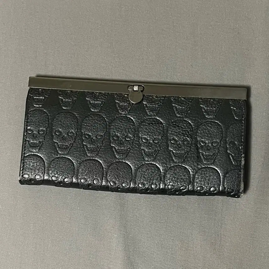 [BUNJANG] Vintage Skull Long Wallet / 해골 장지갑 펑크고스로리리즈리사마즈빈티지스컬블랙벤슨지뢰계양산형