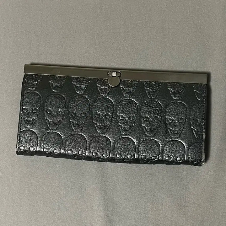 [BUNJANG] Vintage Skull Long Wallet / 해골 장지갑 펑크고스로리리즈리사마즈빈티지스컬블랙벤슨지뢰계양산형