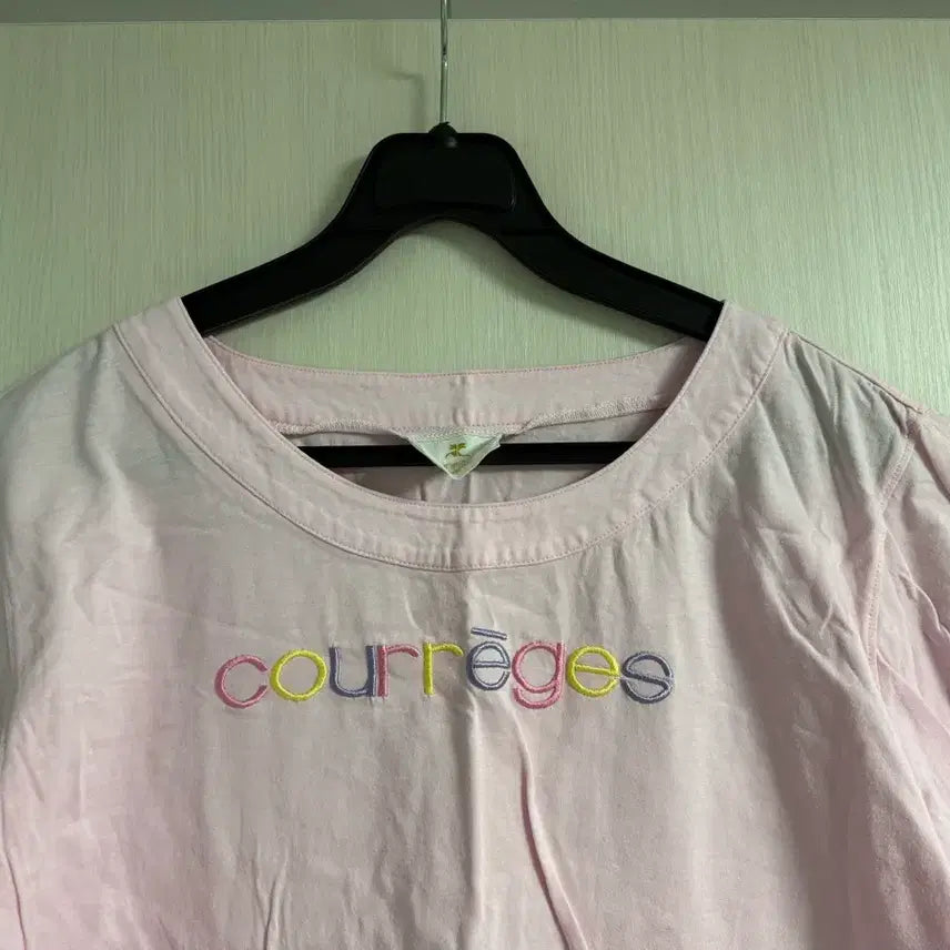 [BUNJANG] Courrèges Pink Embroidered Logo T-shirt / 쿠레쥬 핑크 반팔 티셔츠 정품
