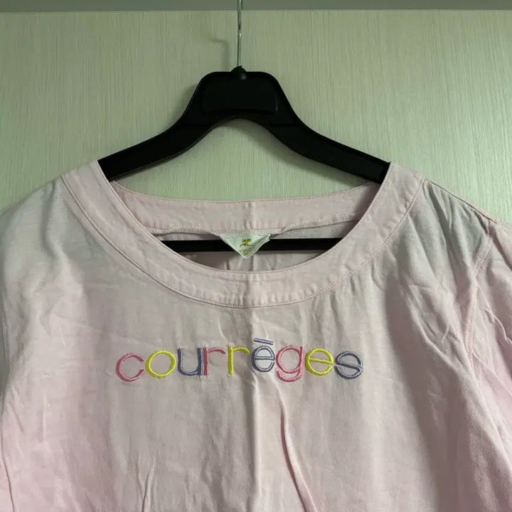 [BUNJANG] Courrèges Pink Embroidered Logo T-shirt / 쿠레쥬 핑크 반팔 티셔츠 정품