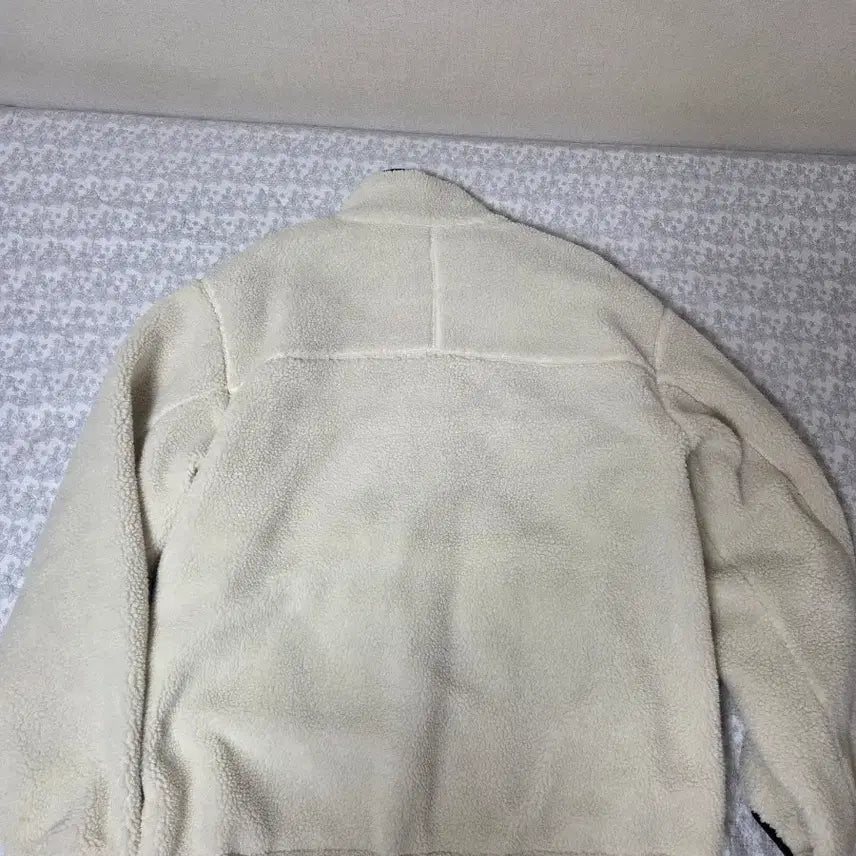 [BUNJANG] Covernat Reversible Fleece Jacket Ivory XL / 커버낫 리버시블 양털 플리스 자켓 아이보리 XL
