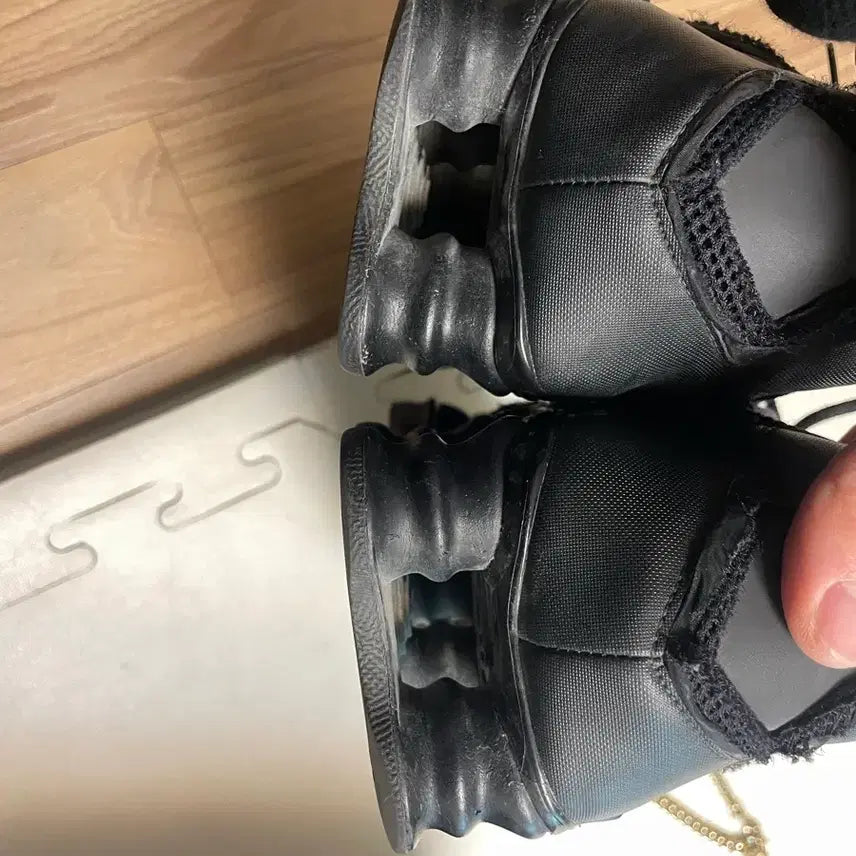 [BUNJANG] Comme des Garcons Nike Shox Black Sneakers / 꼼데 나이키 샥스 280판매