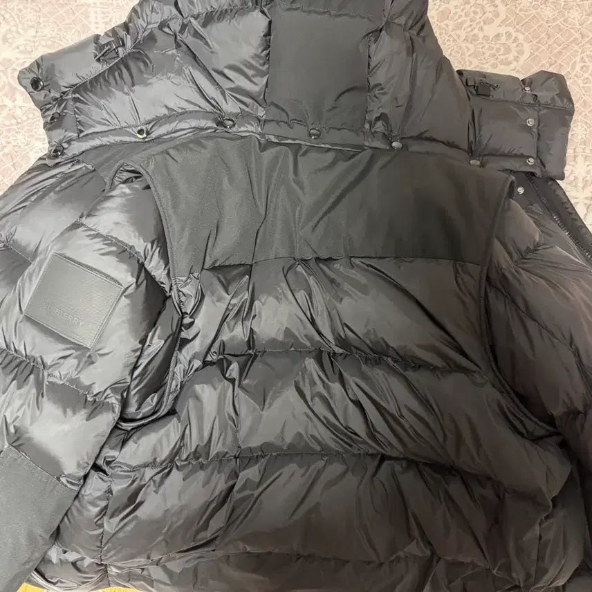 [BUNJANG] Burberry Black Down Padded Jacket / 버버리 블랙 다운 패딩