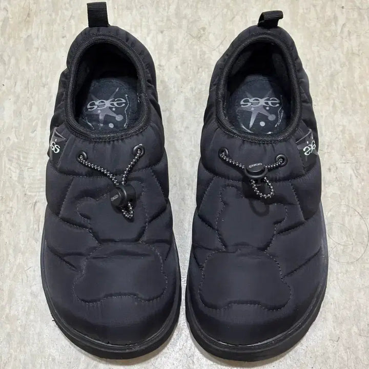 [BUNJANG] 23.65 Padded Winter Slippers - Matte Black / 23.65 패딩 방한 슬리퍼 베어 무광 블랙 240