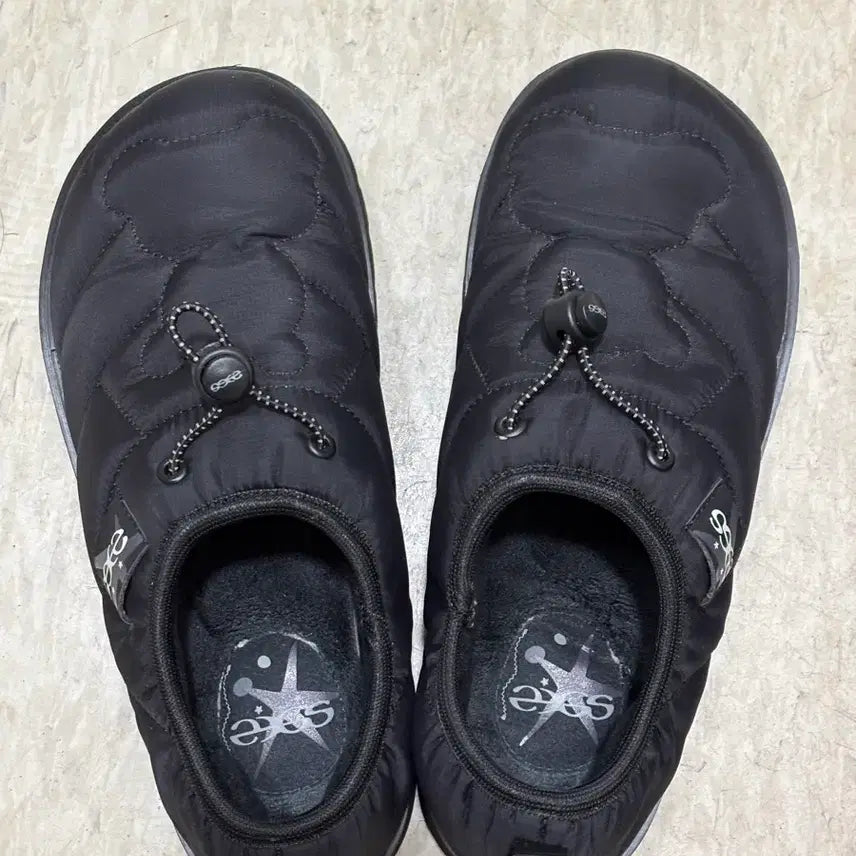 [BUNJANG] 23.65 Padded Winter Slippers - Matte Black / 23.65 패딩 방한 슬리퍼 베어 무광 블랙 240