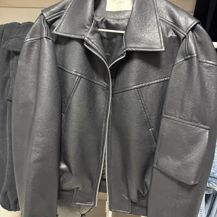 [BUNJANG] Lafarge Store Buffing Leather Minimal Bomber Jacket / 라퍼지스토어 버핑레더 미니멀 봄버 블루종