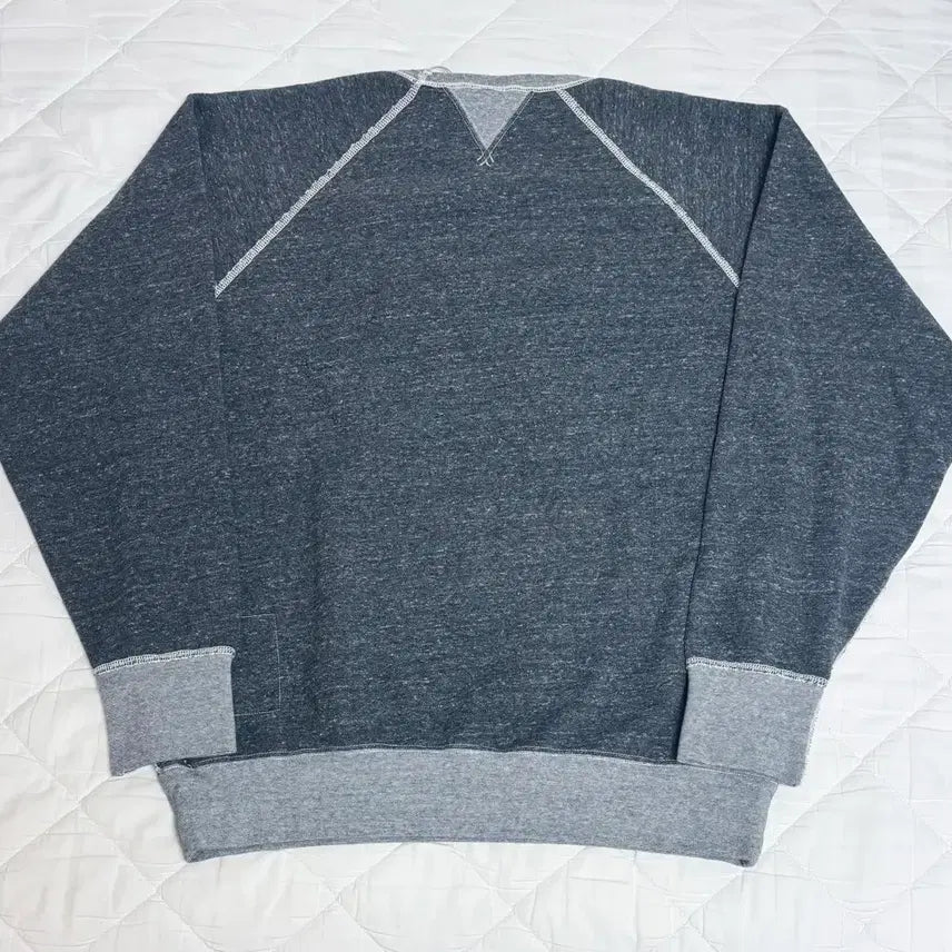 [SOLD OUT] (3) 카키스 크루넥 맨투맨 페퍼&amp;솔트