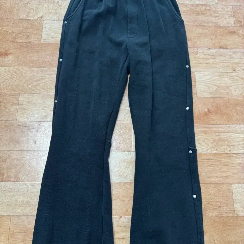 [BUNJANG] Nextdoorlips Western Sweatpants Size 2 / 넥스트도어립스 웨스턴 스웻팬츠 2사이즈