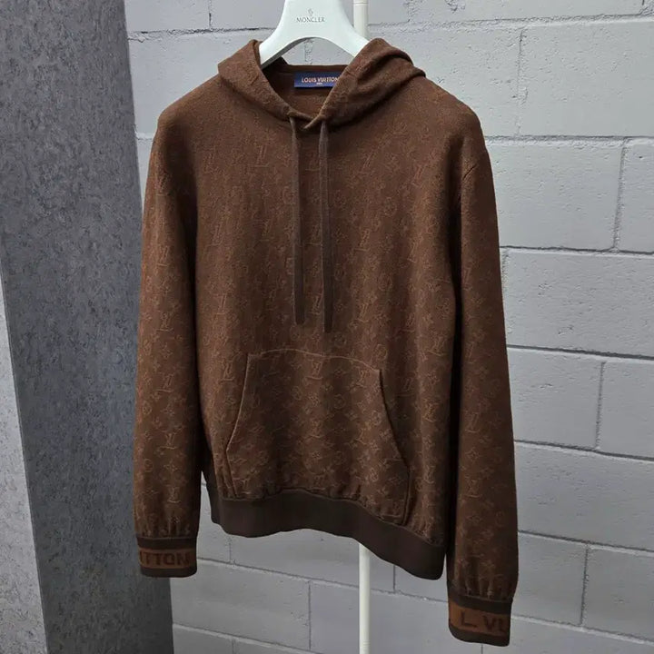 [SOLD OUT] [ 정품 ] 루이비통 LV 모노그램 니트 후드 M