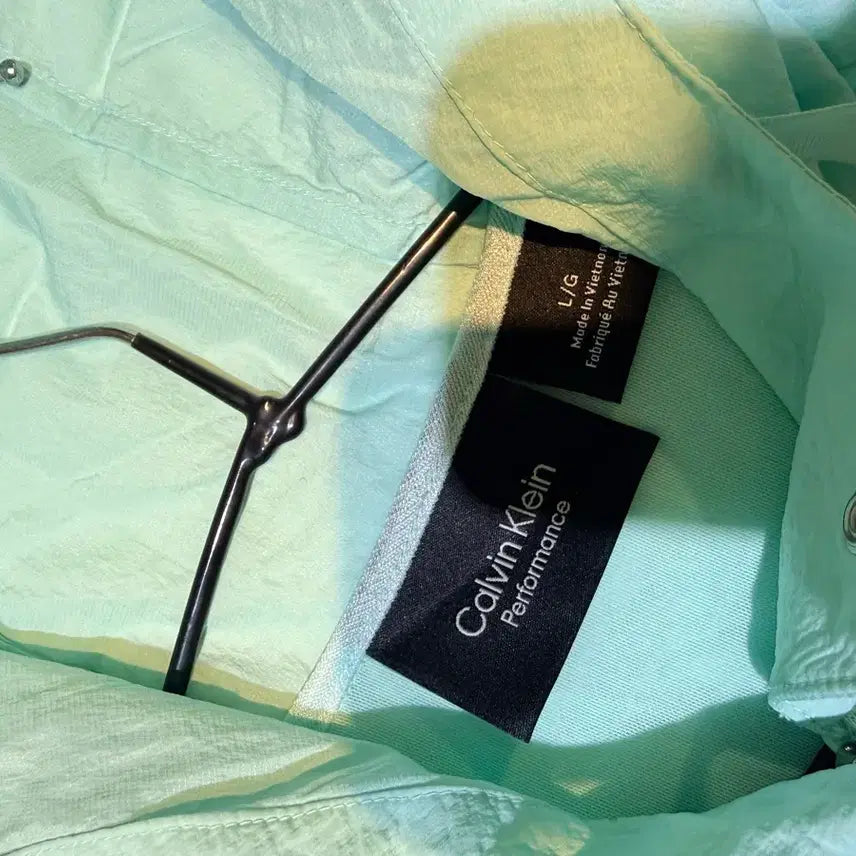 [BUNJANG] Calvin Klein Performance Windbreaker Jacket (Mint, Size L) / Calvin Klein Performance 바람막이 L