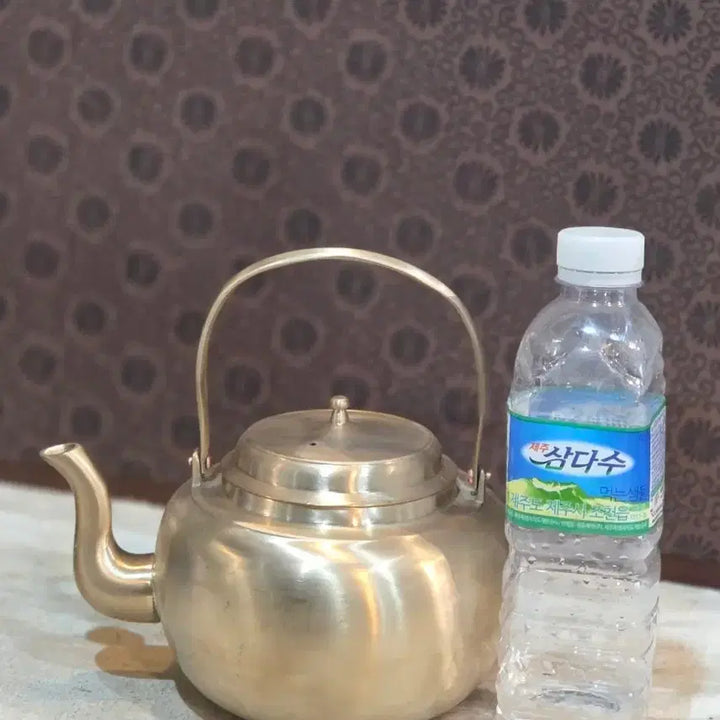 [BUNJANG] Important Intangible Cultural Property No. 77 Hyangwon Bronze Teapot / 중요무형문화재 77호 향원 유기 주전자