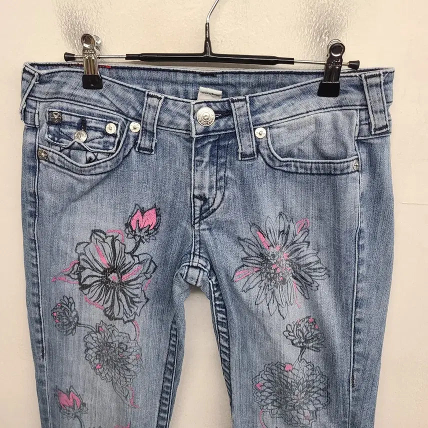 [BUNJANG] True Religion Women's Washed Denim Jeans / [28 inch] 트루릴리젼 여성 워싱 데님 팬츠 청바지