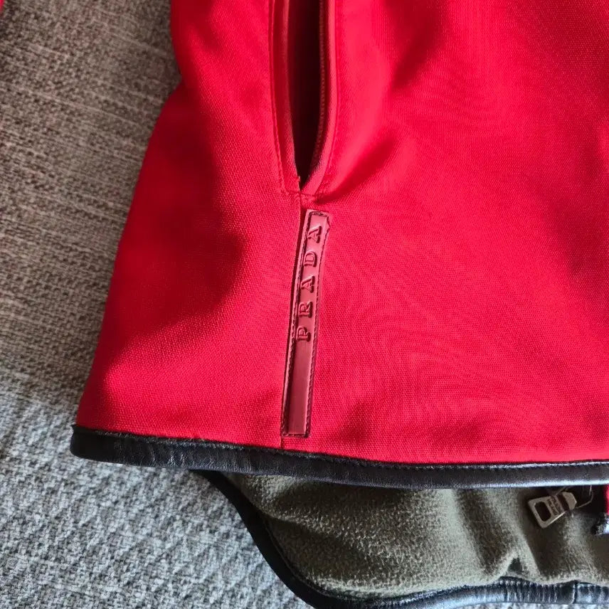 [BUNJANG] Prada Red Hooded Jacket / 프라다 레드 후드 자켓