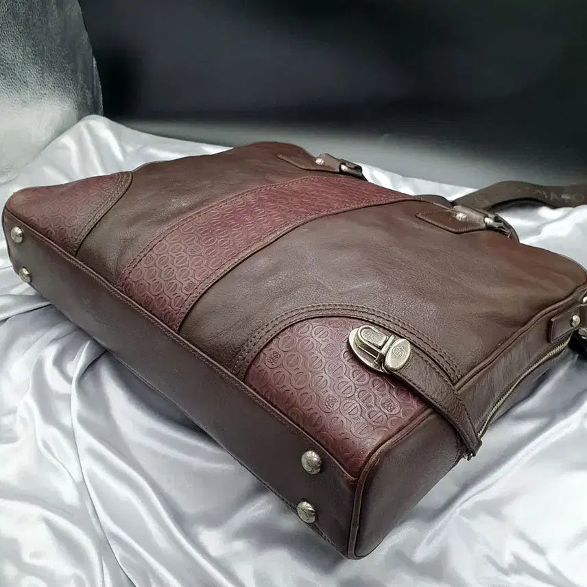 [BUNJANG] Louis Quatorze Leather Briefcase / 루이까또즈 가죽 노트북수납 서류가방 책가방 중고 가방 은피아노
