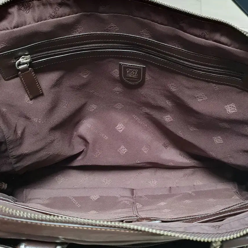 [BUNJANG] Louis Quatorze Leather Briefcase / 루이까또즈 가죽 노트북수납 서류가방 책가방 중고 가방 은피아노