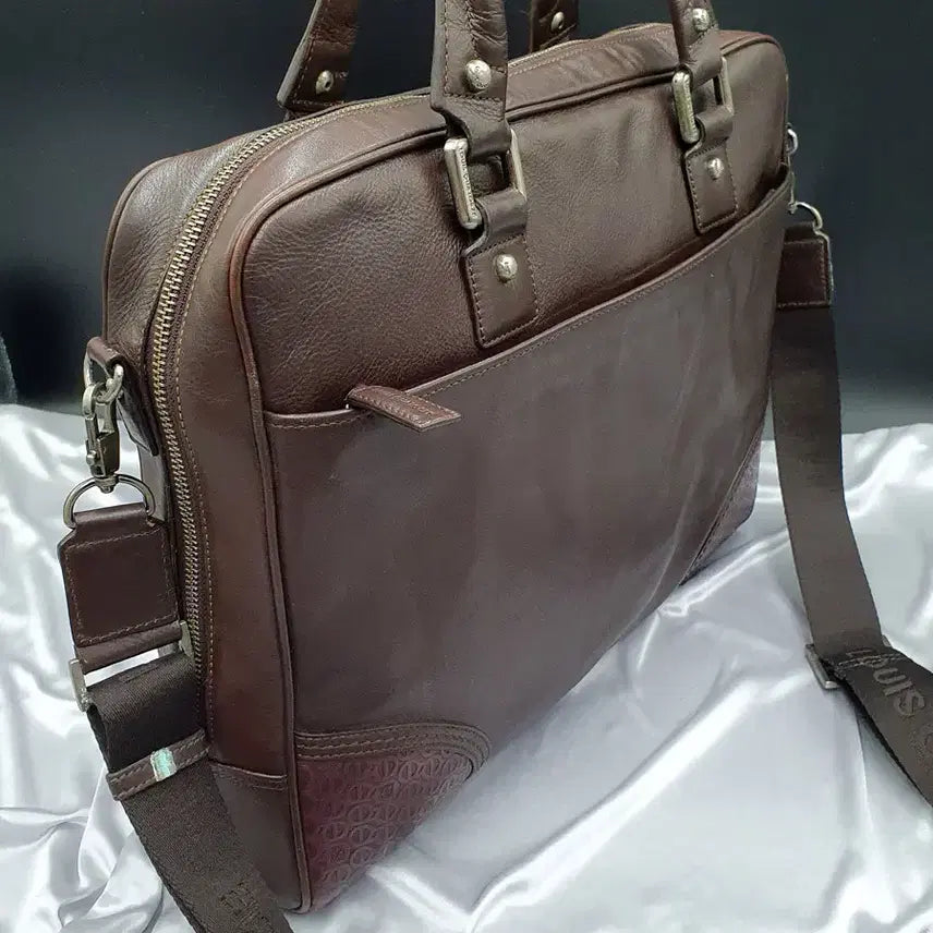 [BUNJANG] Louis Quatorze Leather Briefcase / 루이까또즈 가죽 노트북수납 서류가방 책가방 중고 가방 은피아노