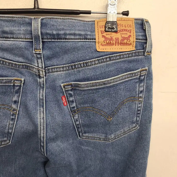 [BUNJANG] Levi's Boyfriend Washed Denim Jeans / [26 inch] 리바이스 보이프렌드 여성 워싱 데님 팬츠 청바지