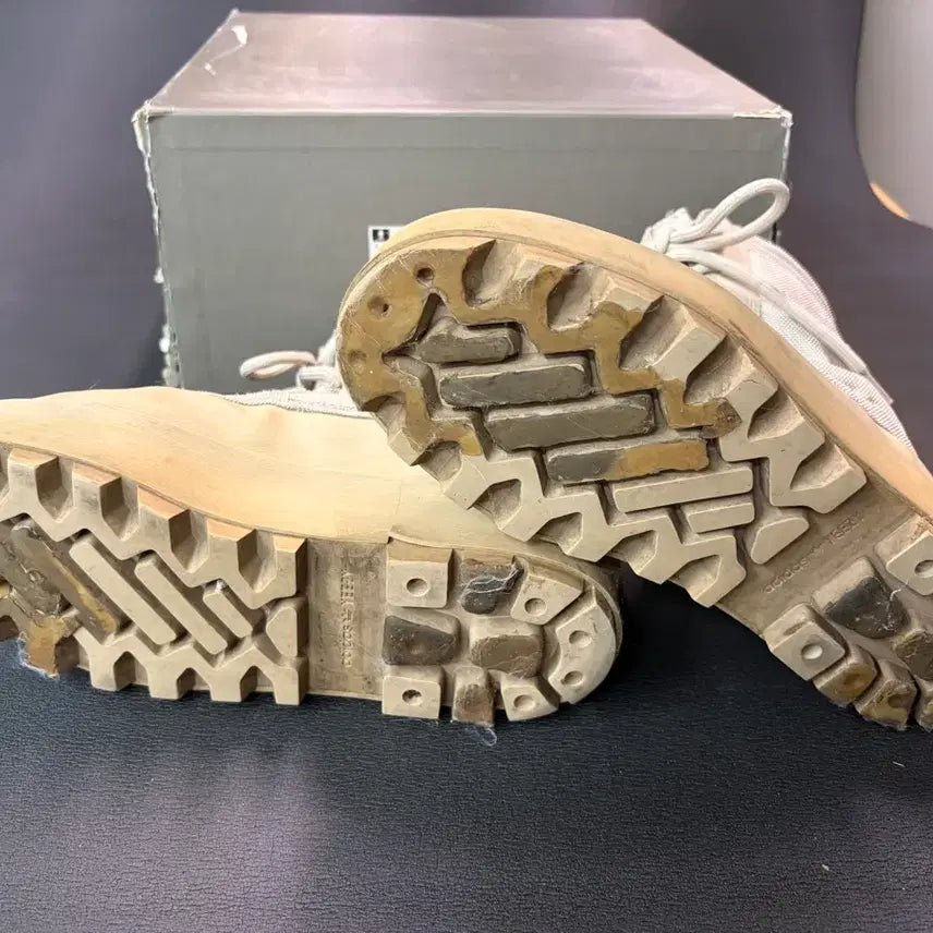 [BUNJANG] Adidas Yeezy 950 Coyote Boots / 이지 950 피요테