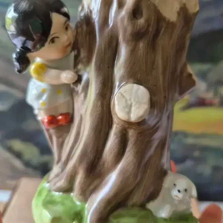 [BUNJANG] Yo Eop Development Figurine: Girl and Dog / 요업개발 피겨린   숨바꼭질하는 소녀와 강아지