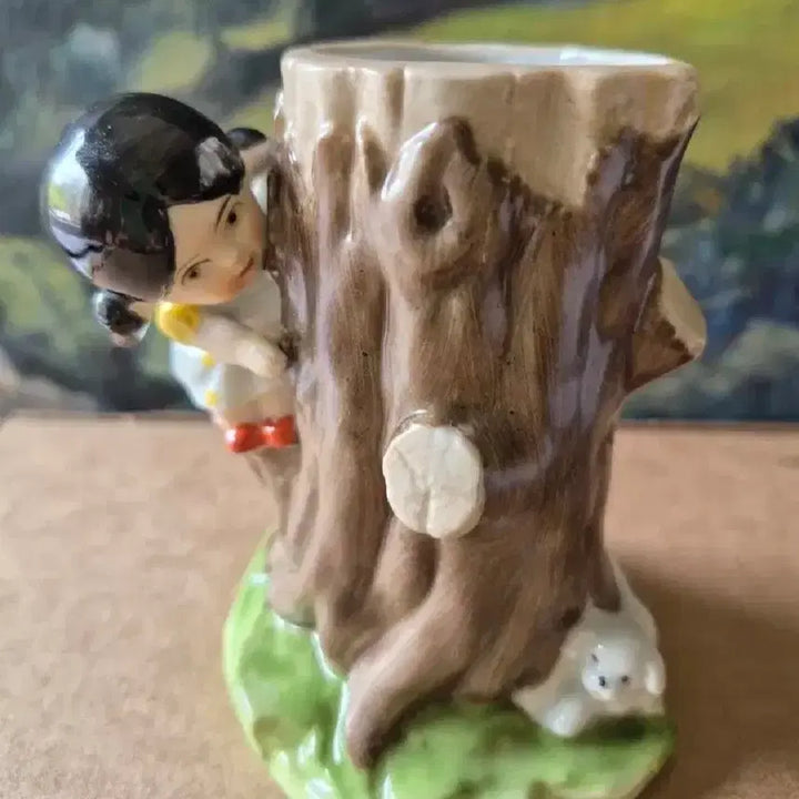 [BUNJANG] Yo Eop Development Figurine: Girl and Dog / 요업개발 피겨린   숨바꼭질하는 소녀와 강아지