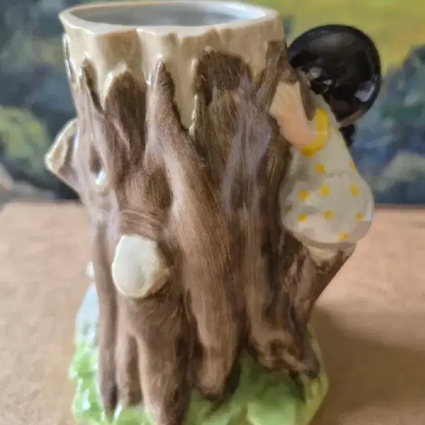 [BUNJANG] Yo Eop Development Figurine: Girl and Dog / 요업개발 피겨린   숨바꼭질하는 소녀와 강아지