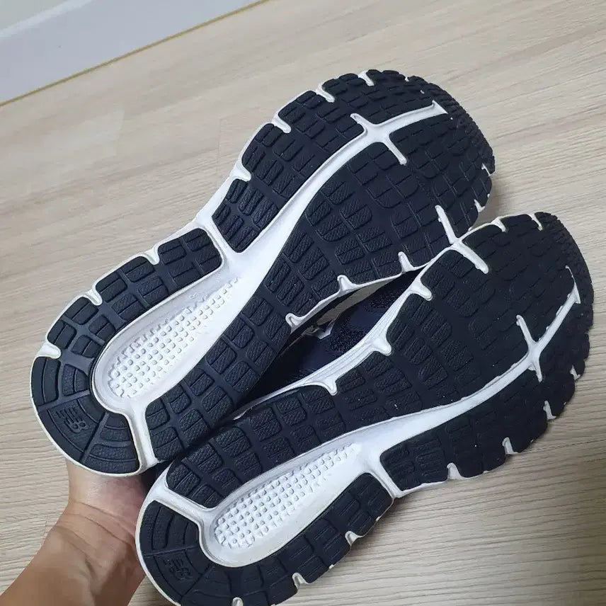 [SOLD OUT] 뉴발란스 460v2 운동화 280