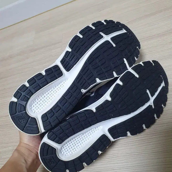 [SOLD OUT] 뉴발란스 460v2 운동화 280