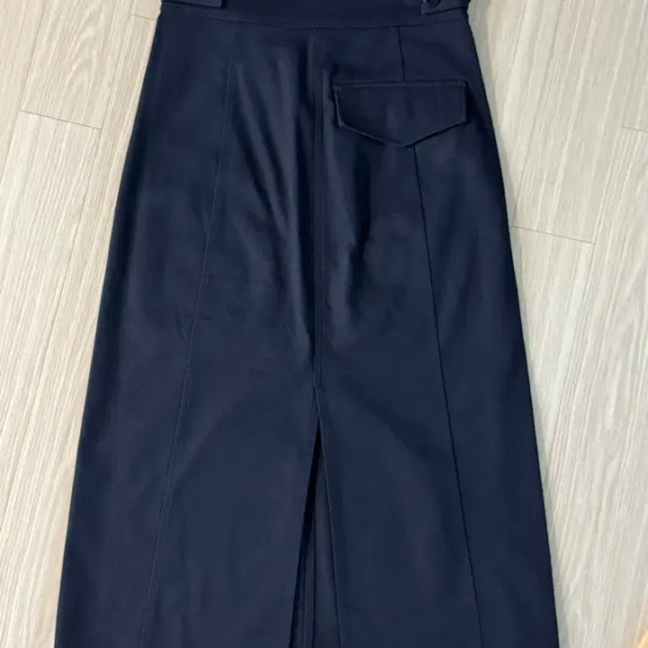 [BUNJANG] COS Navy Midi Skirt / COS 네이비 스커트