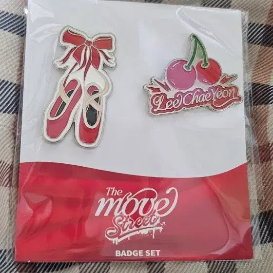 [BUNJANG] Lee Chaeyeon Badge Set (Sealed) / 이채연 뱃지 세트 - 미개봉