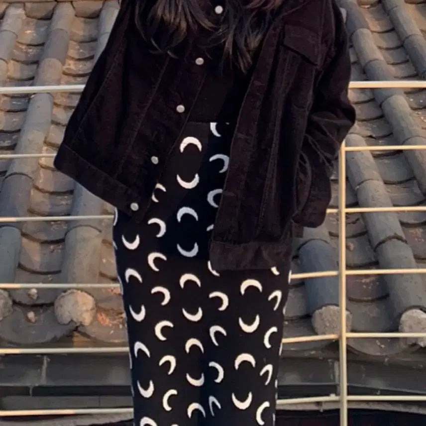 [BUNJANG] Unbranded Moon Pattern Knit Skirt / 무배/ 달모양 니트 스커트 블랙