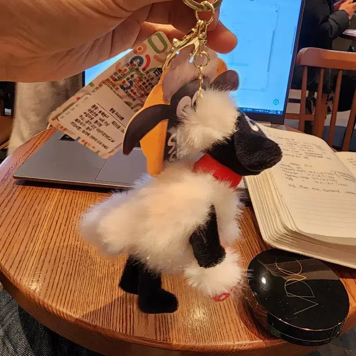 [BUNJANG] Shaun the Sheep Doll Keychain / (정품 새상품) 숀더쉽 인형 키링 빨간목도리 벙어리장갑