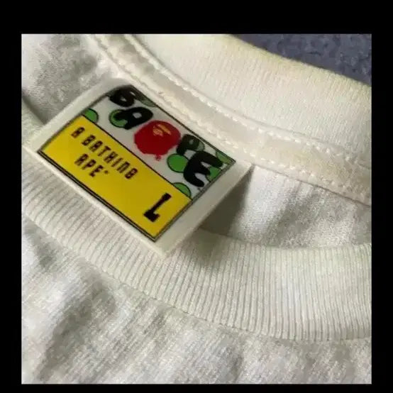 [BUNJANG] BAPE Shark T-Shirt White L / 베이프 샤크 반팔티 화이트 L