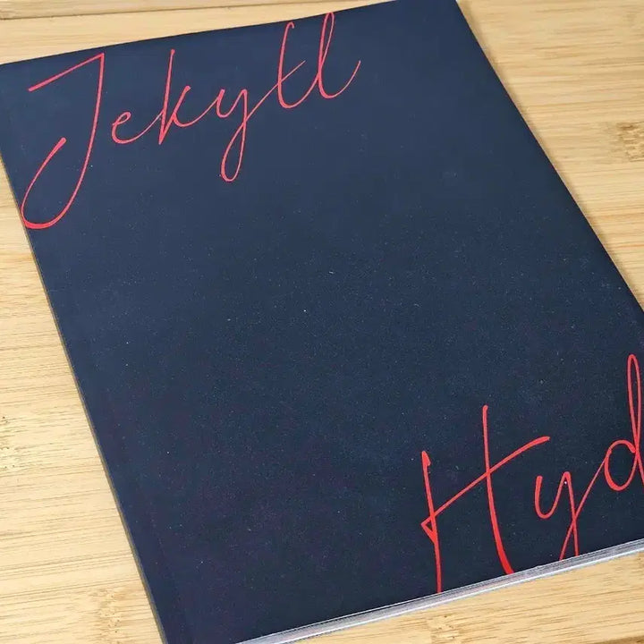 [BUNJANG] Jekyll &amp; Hyde Program Book (Cho Seung-woo, Hong Kwang-ho, Park Eun-tae) / 지킬앤하이드 플북(조승우 홍광호 박은태)