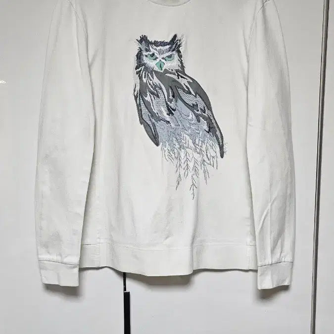 [BUNJANG] TIME White Owl Embroidered Sweatshirt / TIME 화이트 부엉이 맨투맨 티셔츠