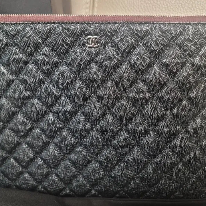 [BUNJANG] Chanel Clutch Large Caviar Silver Hardware / 샤넬 클러치 라지 캐비어 은장 내장칩 상태 S+
