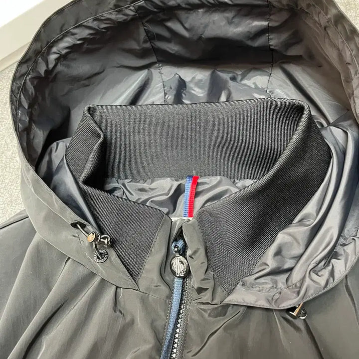 [BUNJANG] Moncler Nylon Windbreaker Jacket Unisex / 몽클레어 후드 집업 바람막이 엠자로고 와팬로고 나일론 남녀공용