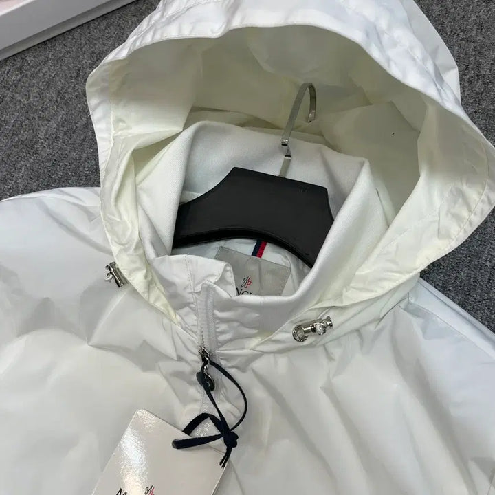 [BUNJANG] Moncler Nylon Windbreaker Jacket Unisex / 몽클레어 후드 집업 바람막이 엠자로고 와팬로고 나일론 남녀공용