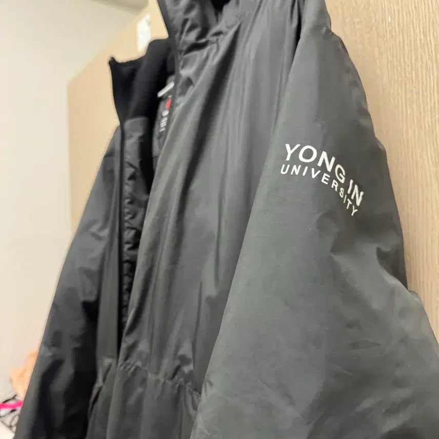[BUNJANG] Yongin University Black Padded Jacket / 용인대학교 검정색 패딩 자켓